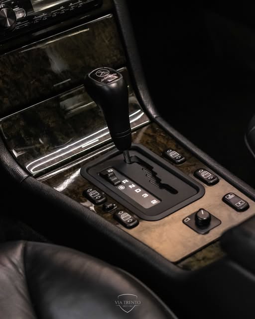 MERCEDES-BENZ E 320 AVANTGARD - Imagem 9