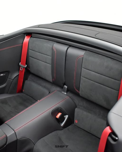 PORSCHE 911 CARRERA 4 GTS - Imagem 7