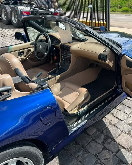 BMW Z3 - Imagem 5