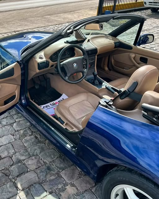 BMW Z3 - Imagem 10