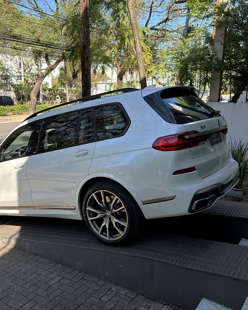 BMW X7 M50I - Imagem 7