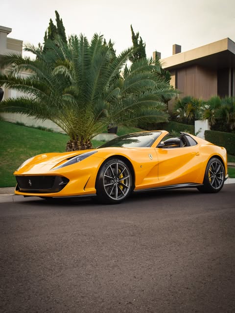FERRARI 812 GTS - Imagem 5