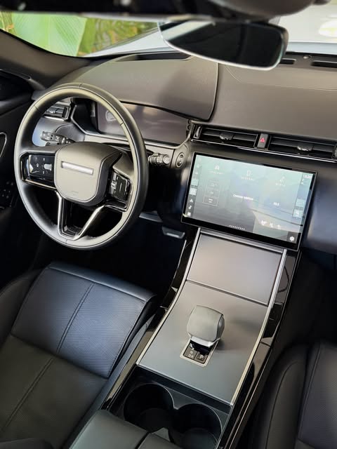 LAND ROVER RANGE ROVER VELAR P400E R-DYNAMIC HSE - Imagem 2