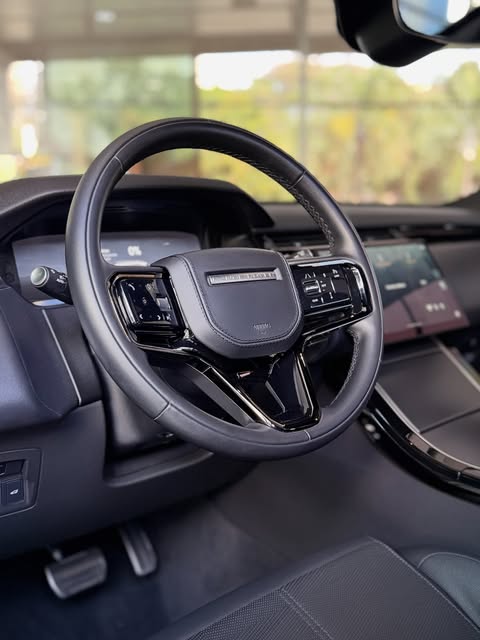 LAND ROVER RANGE ROVER VELAR P400E R-DYNAMIC HSE - Imagem 10