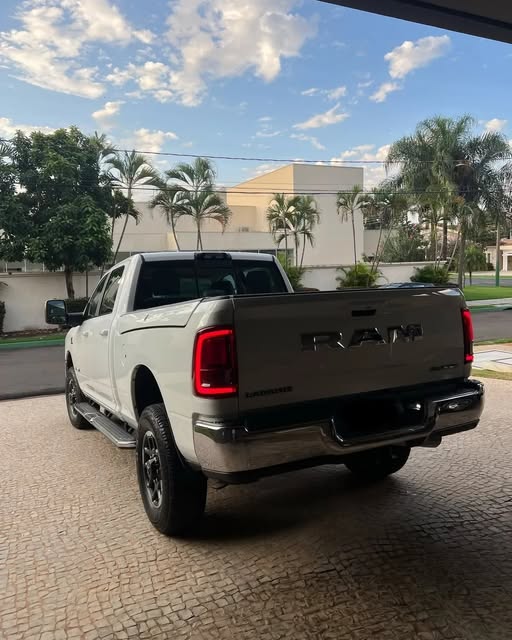 RAM 2500 LARAMIE RODEO - Imagem 3