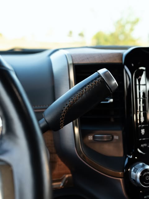 RAM 3500 LIMITED LONGHORN - Imagem 12