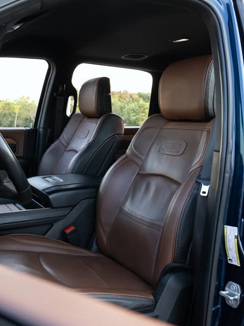 RAM 3500 LIMITED LONGHORN - Imagem 15