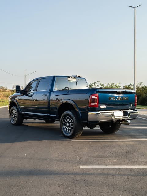 RAM 3500 LIMITED LONGHORN - Imagem 6