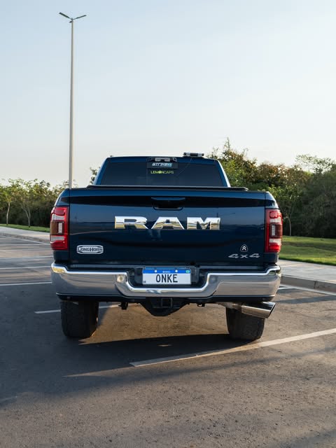 RAM 3500 LIMITED LONGHORN - Imagem 8