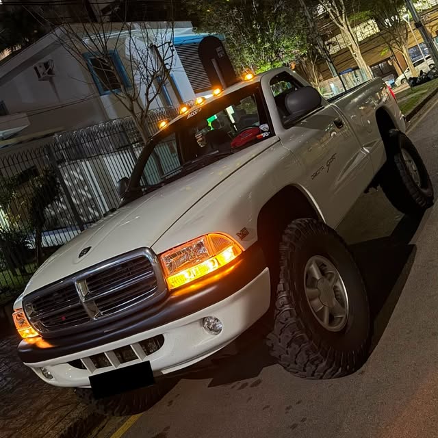 DODGE DAKOTA SPORT CS - Imagem 11