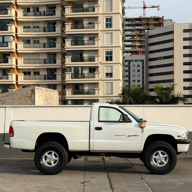 DODGE DAKOTA SPORT CS - Imagem 3