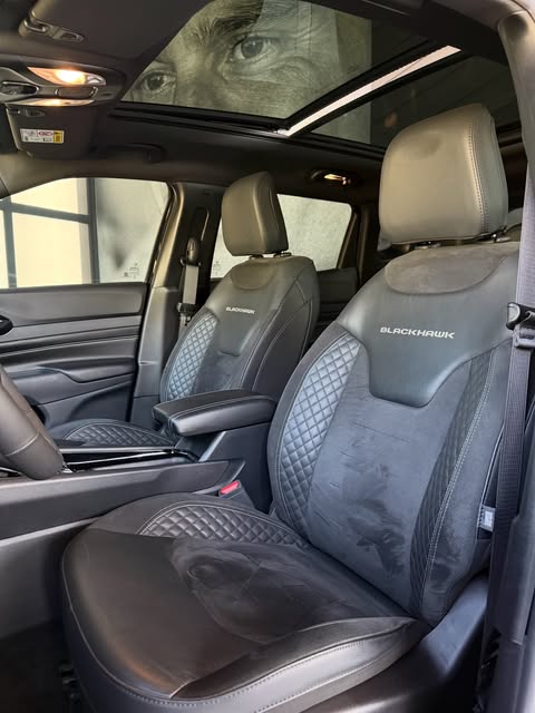 JEEP COMPASS BLACKHAWK AT9 - Imagem 7