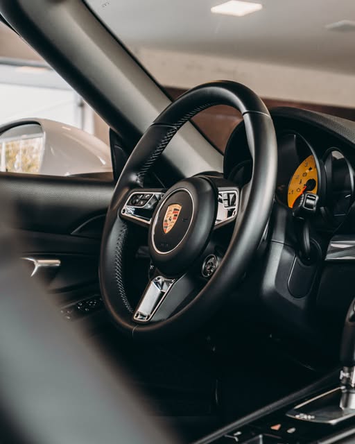 PORSCHE 718 BOXSTER - Imagem 9