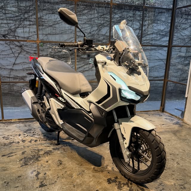 HONDA ADV 150 - Imagem 1