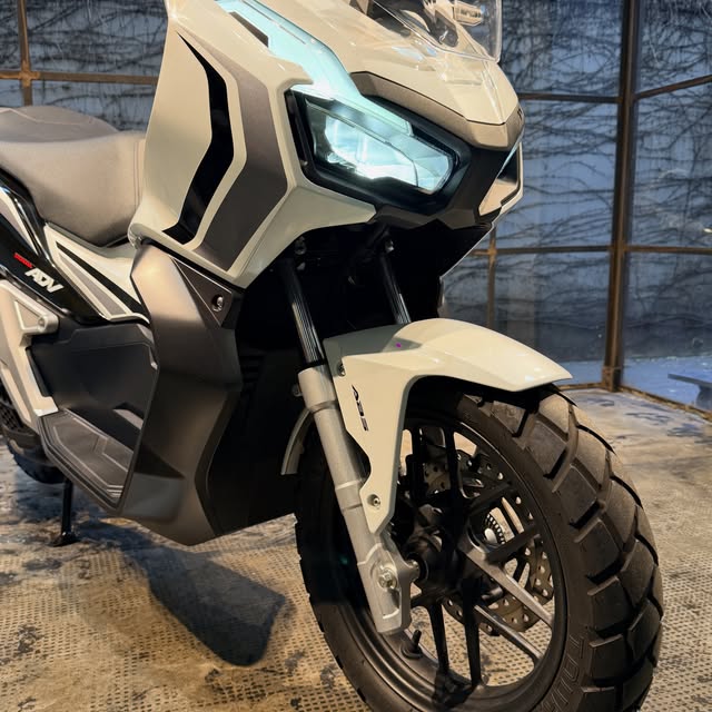 HONDA ADV 150 - Imagem 2