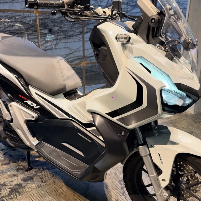 HONDA ADV 150 - Imagem 4