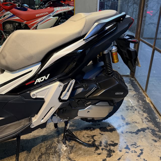HONDA ADV 150 - Imagem 9