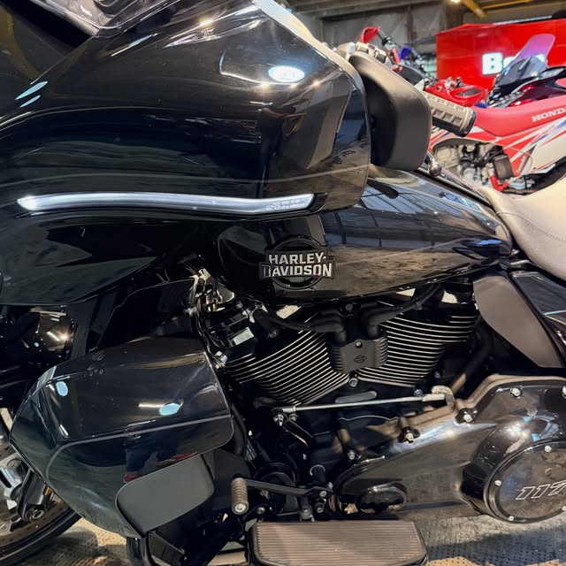 HARLEY-DAVIDSON STREET GLIDE ULTRA - Imagem 8