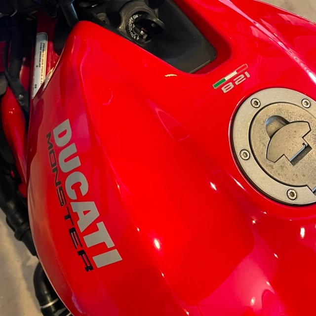 DUCATI MONSTER 821 - Imagem 5