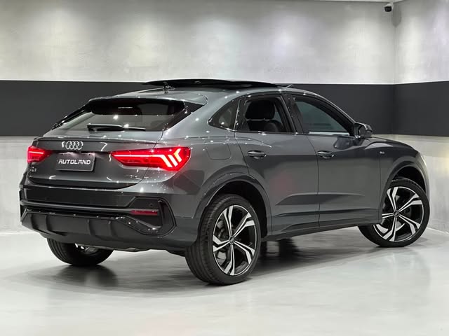 AUDI Q3 40 TFSI PERFORMANCE BLACK PLUS TIPTRONIC - Imagem 4