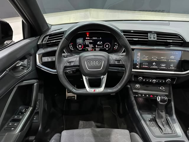AUDI Q3 40 TFSI PERFORMANCE BLACK PLUS TIPTRONIC - Imagem 5