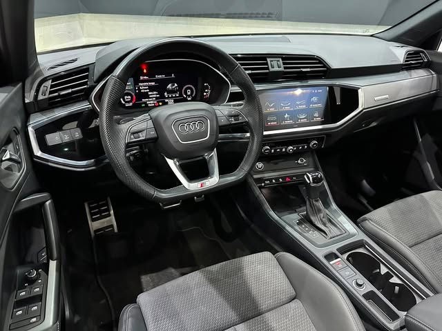 AUDI Q3 40 TFSI PERFORMANCE BLACK PLUS TIPTRONIC - Imagem 6