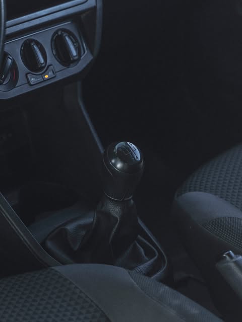 VOLKSWAGEN SAVEIRO ROBUST - Imagem 11
