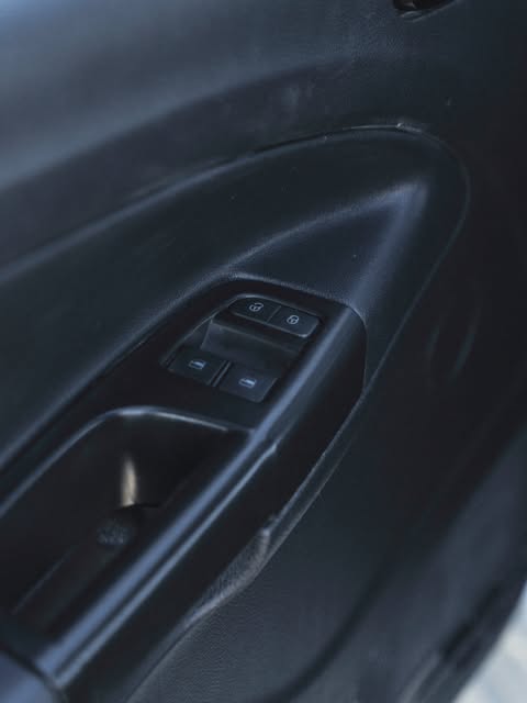 VOLKSWAGEN SAVEIRO ROBUST - Imagem 12