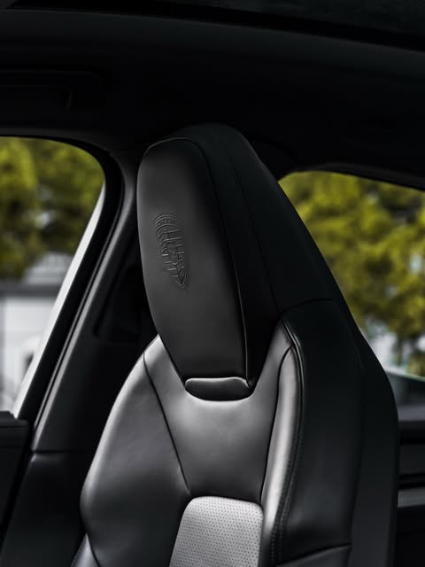 PORSCHE CAYENNE COUPÉ E-HYBRID - Imagem 13