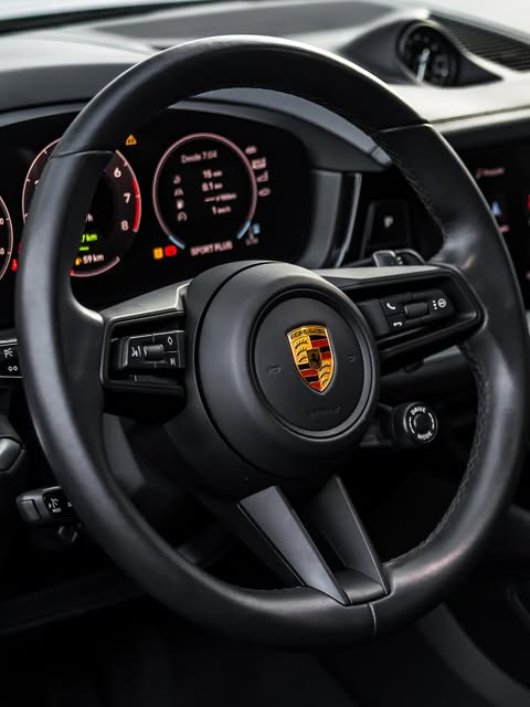 PORSCHE CAYENNE COUPÉ E-HYBRID - Imagem 10