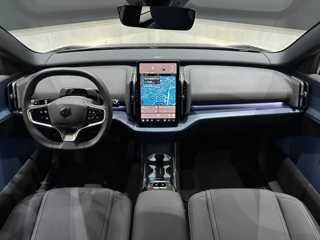 VOLVO EX30 PLUS - Imagem 6