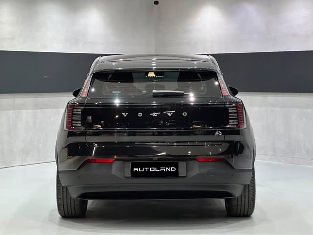 VOLVO EX30 PLUS - Imagem 9