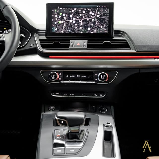 AUDI Q5 SPORTBACK PERFORMANCE S-LINE - Imagem 12