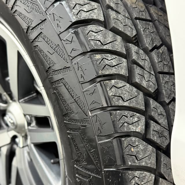 TOYOTA HILUX SRX - Imagem 11