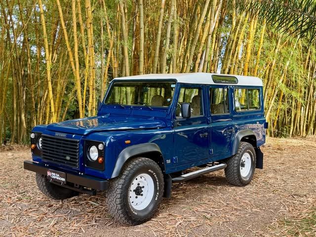LAND ROVER DEFENDER - Imagem 1