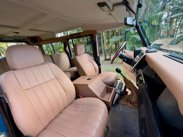 LAND ROVER DEFENDER - Imagem 2