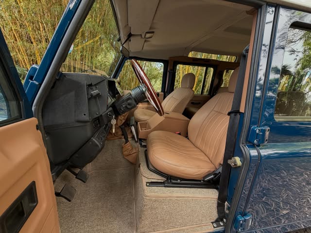 LAND ROVER DEFENDER - Imagem 11