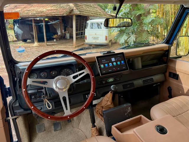 LAND ROVER DEFENDER - Imagem 3