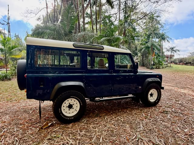 LAND ROVER DEFENDER - Imagem 5