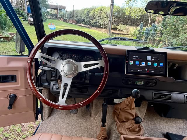 LAND ROVER DEFENDER - Imagem 9