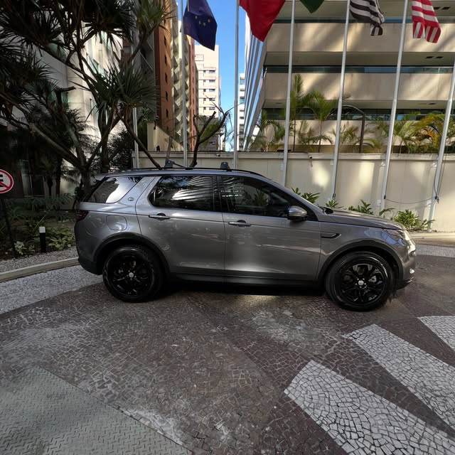 LAND ROVER DISCOVERY SPORT D200 S MHEV - Imagem 4