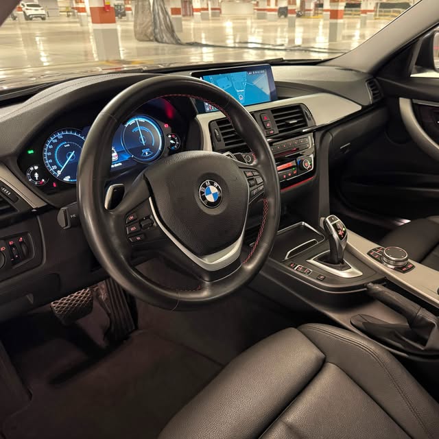 BMW 320I SPORT GP PLUS - Imagem 8