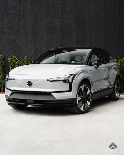 VOLVO EX30 - Imagem 1