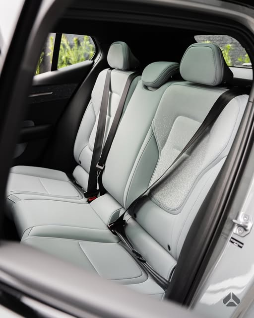 VOLVO EX30 - Imagem 8