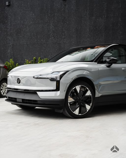 VOLVO EX30 - Imagem 9