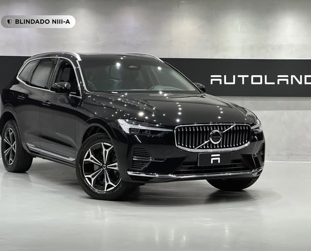VOLVO XC60 T8 RECHARGE INSCRIPTION EXPRESSION - Imagem 2