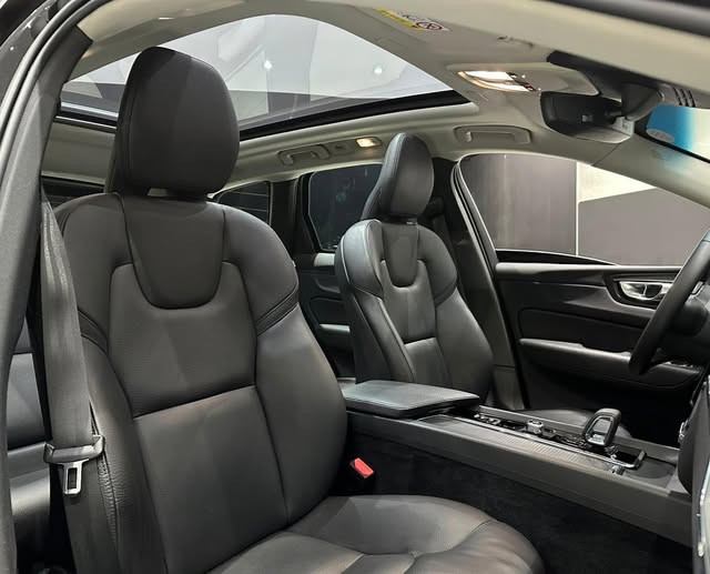 VOLVO XC60 T8 RECHARGE INSCRIPTION EXPRESSION - Imagem 7