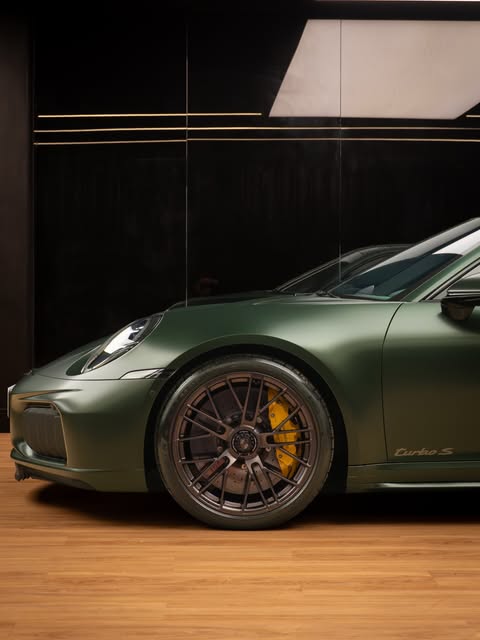 PORSCHE 911 TURBO S - Imagem 13