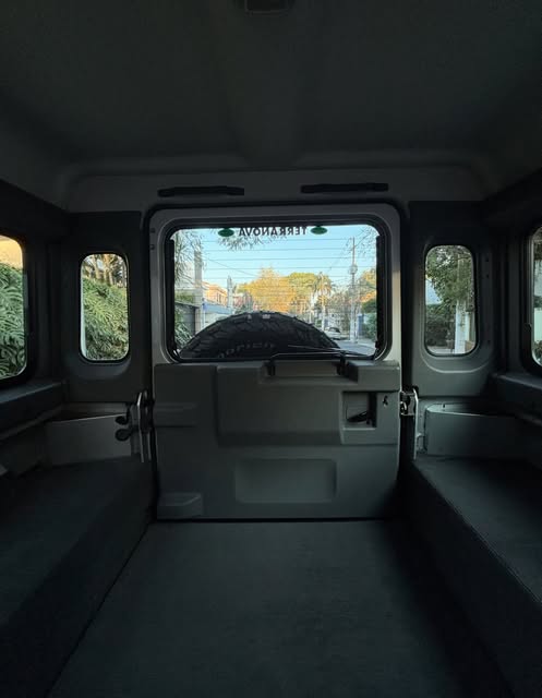 LAND ROVER DEFENDER 110 CSW - Imagem 8