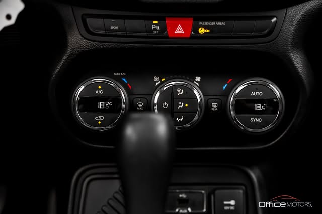 JEEP RENEGADE LONGITUDE - Imagem 9